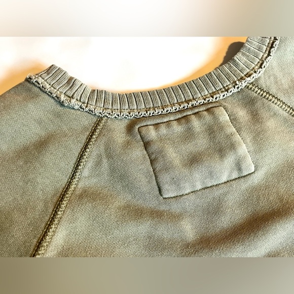 American Eagle Outfitters “Anything Is Possible” Women’s Sage Green Sweatshirt - Picture 15 of 16